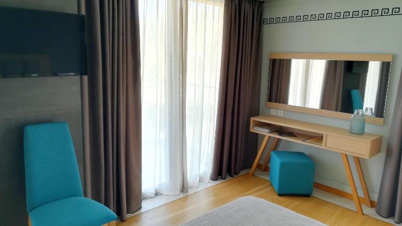 Hotel Thissio 3*